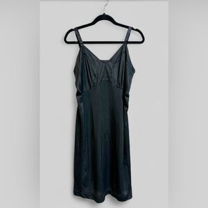 Vintage Movie Star Black Full Slip USA Chemise Size 42 XL 1XL